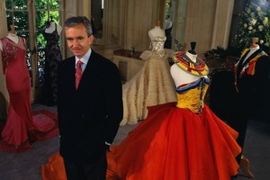 Mados asmenybės. Prabangos grobuonis - LVMH vadovas B. Arnault