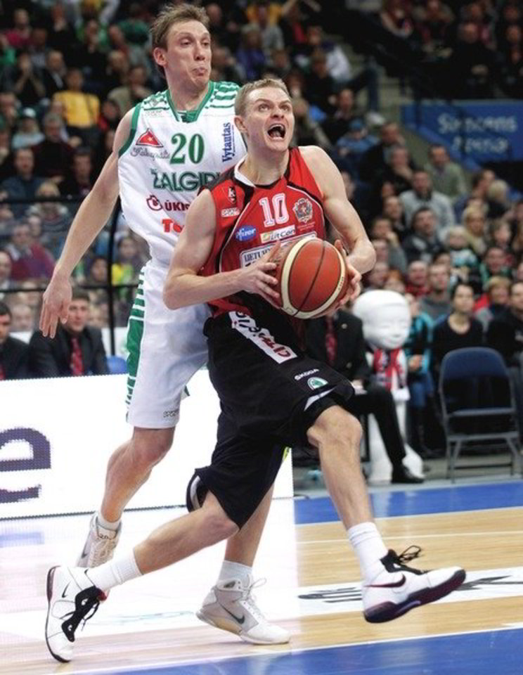 Kova tarp šių komandų verda nuo pat 1999-ųjų, kai “Lietuvos rytas” ir “Žalgiris” pirmąkart susigrūmė LKL finalo serijoje.