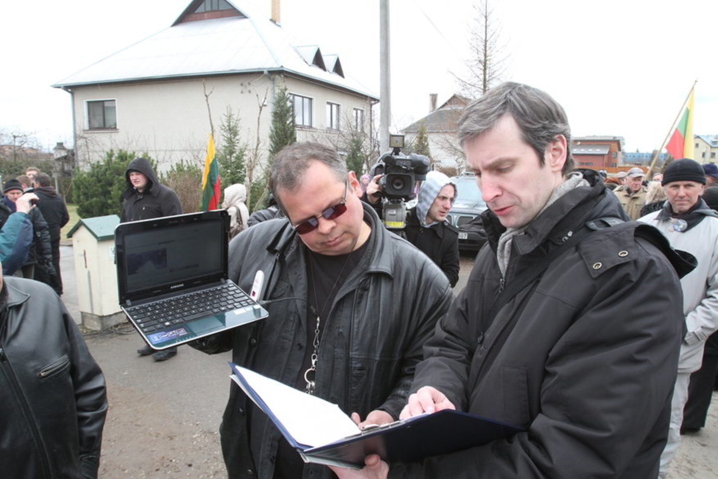 R. Ščiglinskas (kairėje) laikomas vienu įtakingiausių Garliavos minios vedlių.