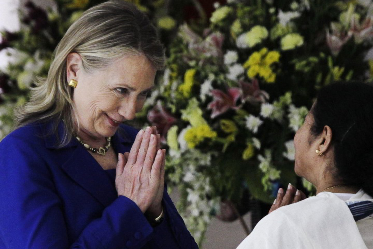 JAV valstybės sekretorė H. Clinton pirmadienį paragino Indiją toliau mažinti Irano naftos importą.