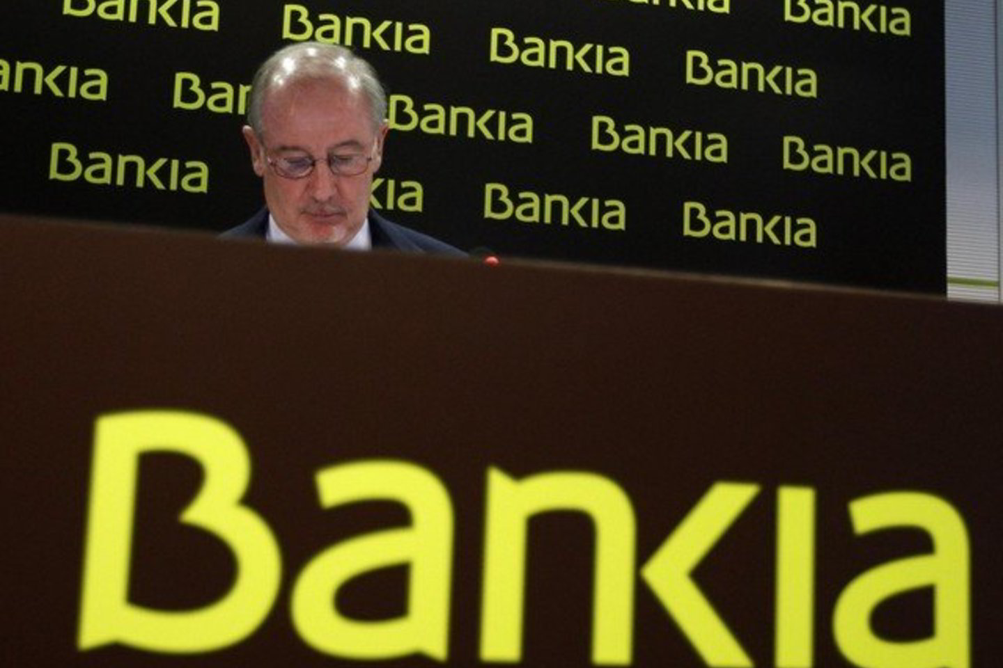 R. Rato sprendimą atsistatydinti lėmė būtent vyriausybės planai gelbėti banką.