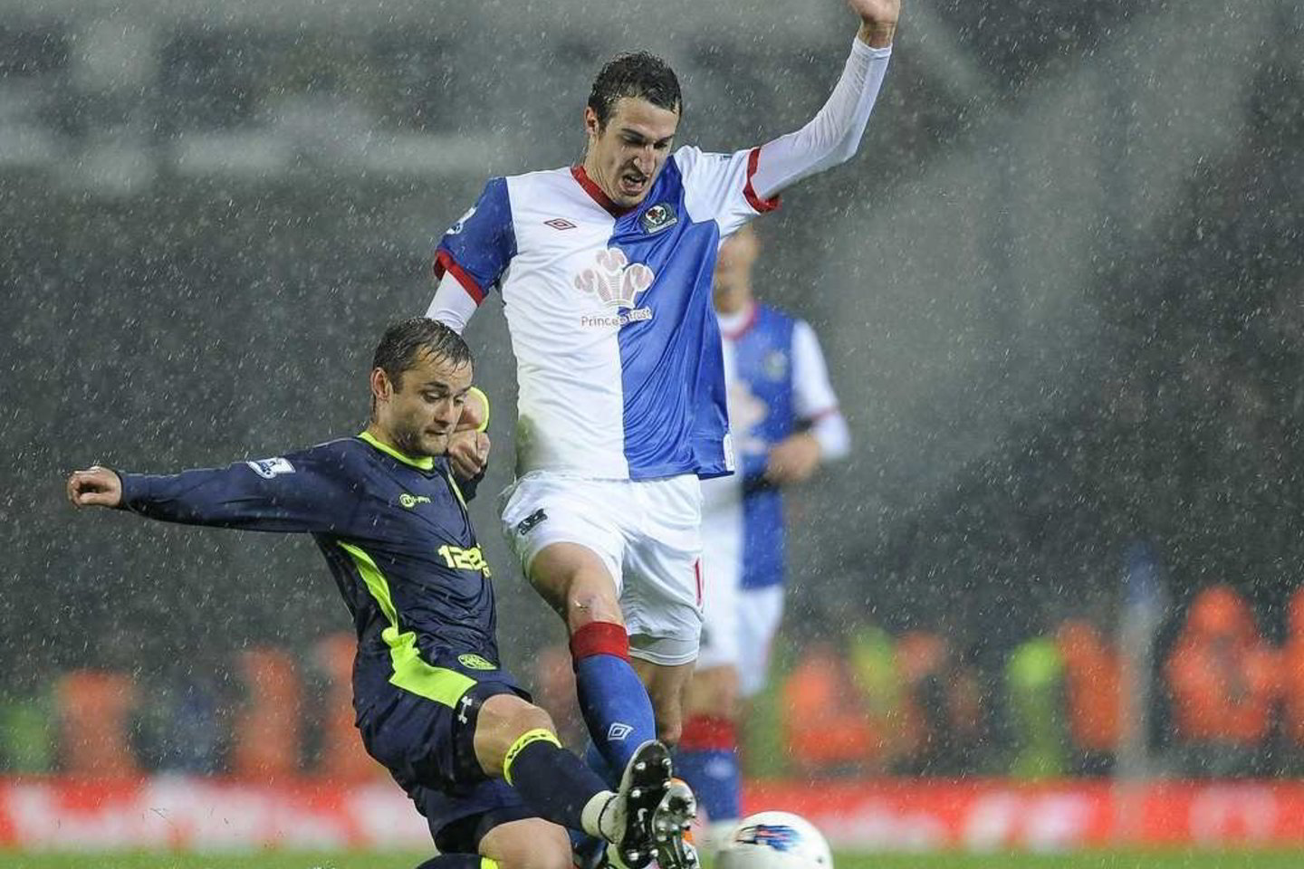 Visų rungtynių metu „Ewood Park“ stadione dominavo „Wigan“ ekipa, kuri sukūrė nemažai progų prie varžovų vartų, tačiau pasižymėti vis nepavykdavo. Tuo tarpu šeimininkai „Blackburn“ nedemonstavo solidaus žaidimo.