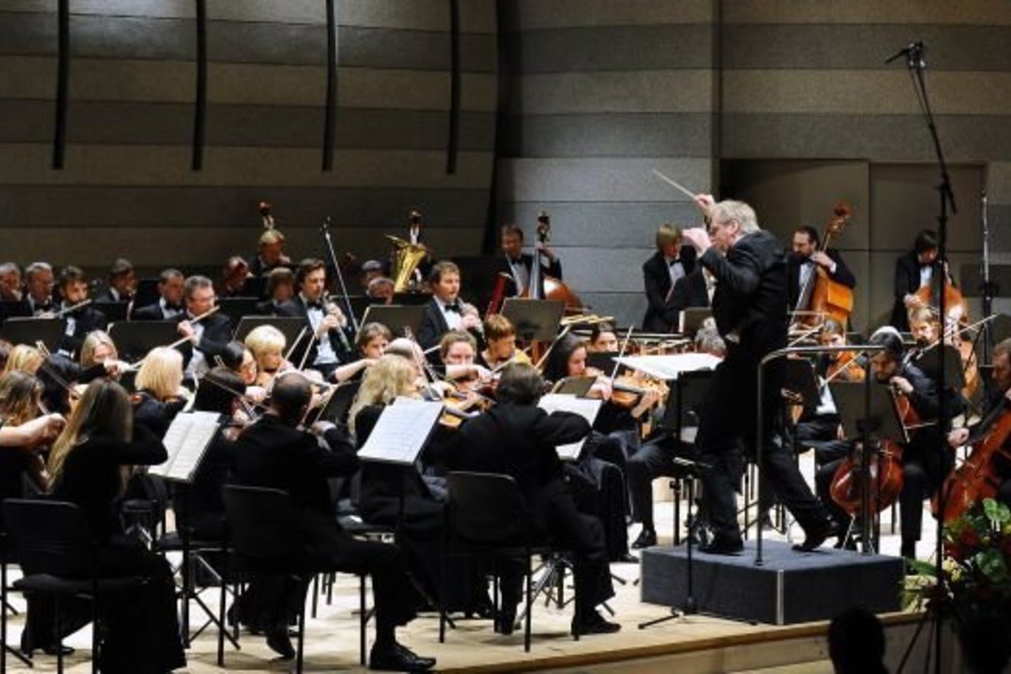 Premjerai diriguos maestro Gintaras Rinkevičius.