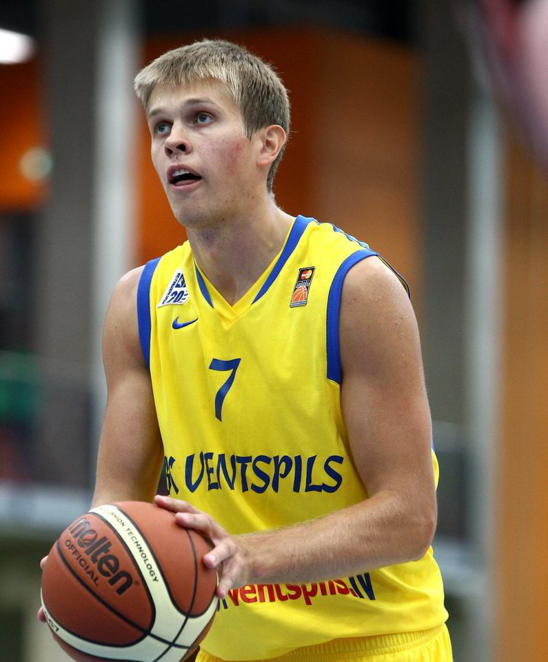 S.Kuzminskas
