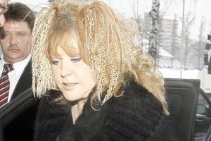 Plastikos chirurgas A. Tepliašinas atskleidė, kurios Rusijos žvaigždės tapo plastinės chirurgijos aukomis