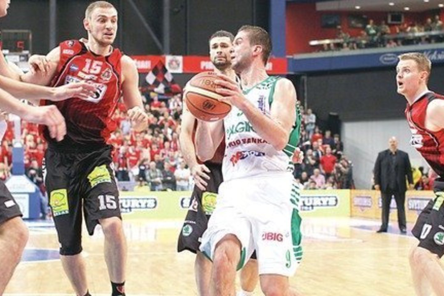 LKL finalo serijos antrosiose rungtynėse Vilniuje M.Kalnietis pelnė 17 taškų ir atliko net 11 rezultatyvių perdavimų