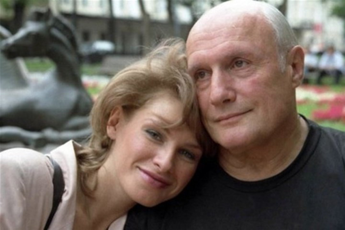 Aleksandras Porochovščikovas ir jo žmona Irina mylėjo vienas kitą iki pat mirties. „Mūsų neįstengs išskirti ne tik mirtis, bet ir Dievas! Būk rami. Aš visada šalia“, - taip kažkada rašė aktorius žmonai.
