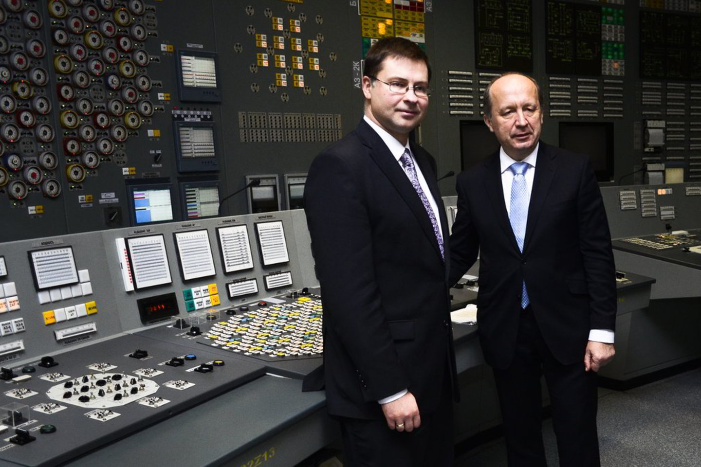 Naujų atominių elektrinių projektų įgyvendinimo Europoje istorija rodo, jog jų statyba kainuoja gerokai brangiau ir užtrunka ilgiau nei planuojama iš pradžių.