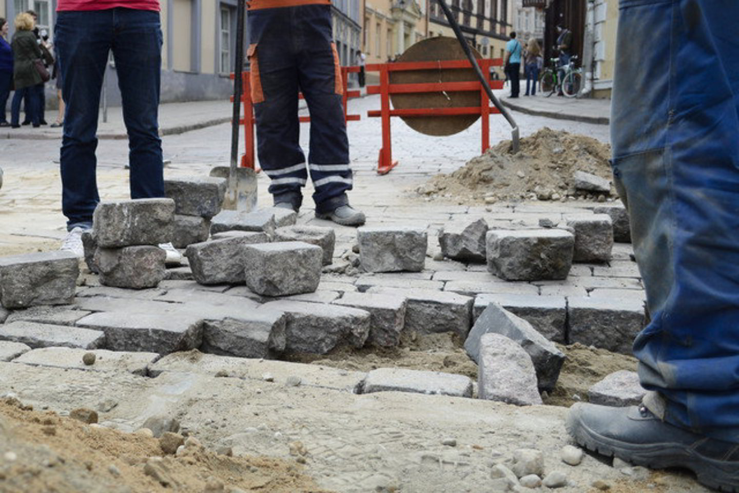 Prospekto tvarkymo darbai bus pradėti vykdyti nedelsiant, kai tik bus gautos trinkelės.