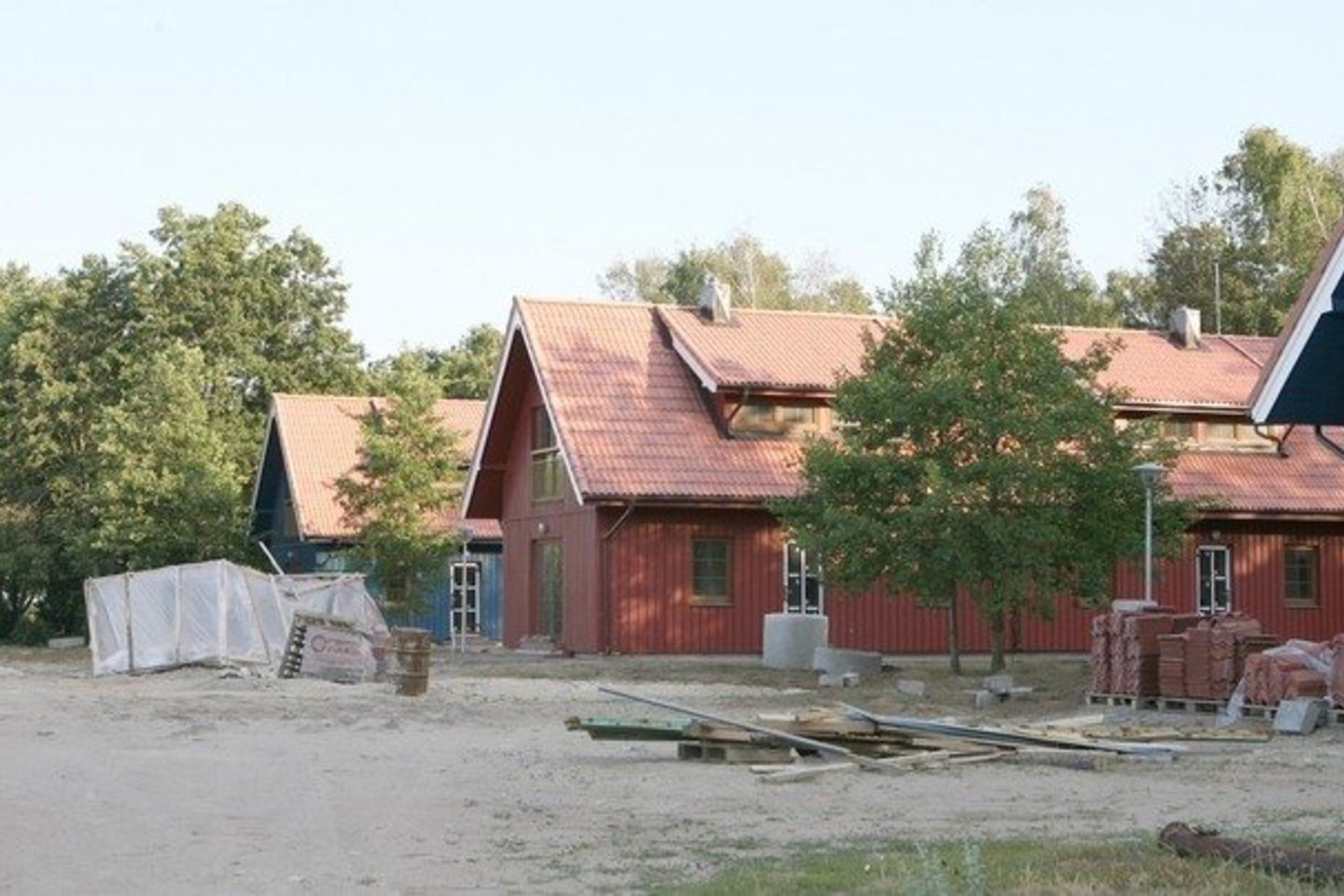 Įteisinus botelius reikėtų svarstyti ir visų kitų nelegalių pastatų įteisinimą.