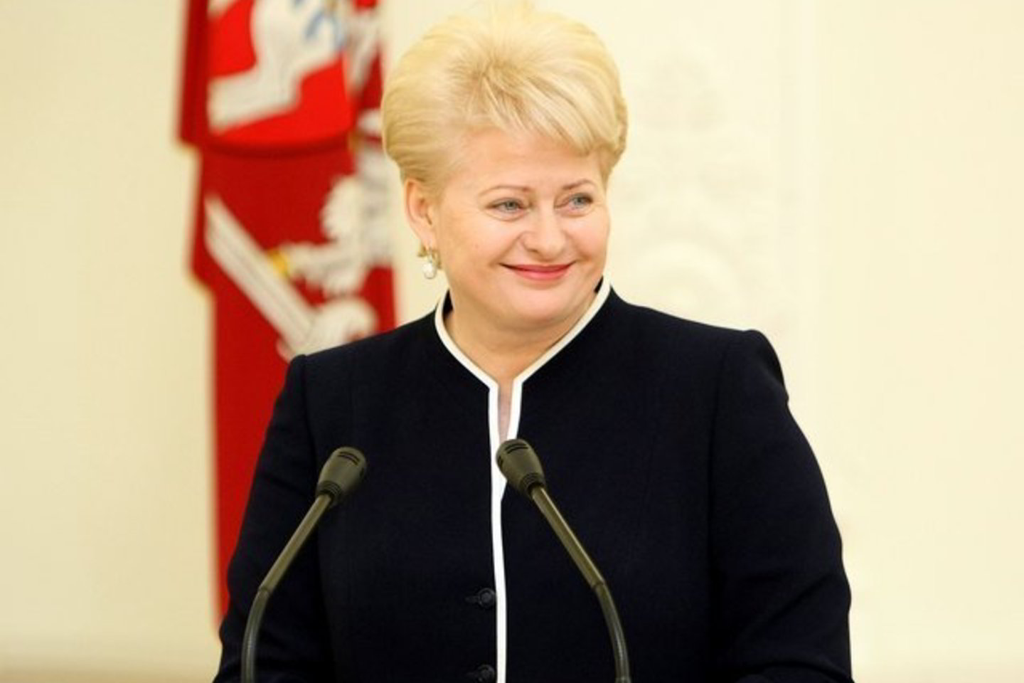 Prezidentės teigimu, globalėjančiame pasaulyje vis didesniu iššūkiu tampa lietuviškosios tapatybės išsaugojimas.