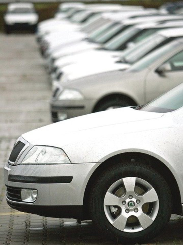 Populiariausių automobilių markių dešimtuko Lietuvoje lyderiai jau ne pirmus metus išlieka tie patys: „Volkswagen”, „Toyota” ir „Škoda”.
