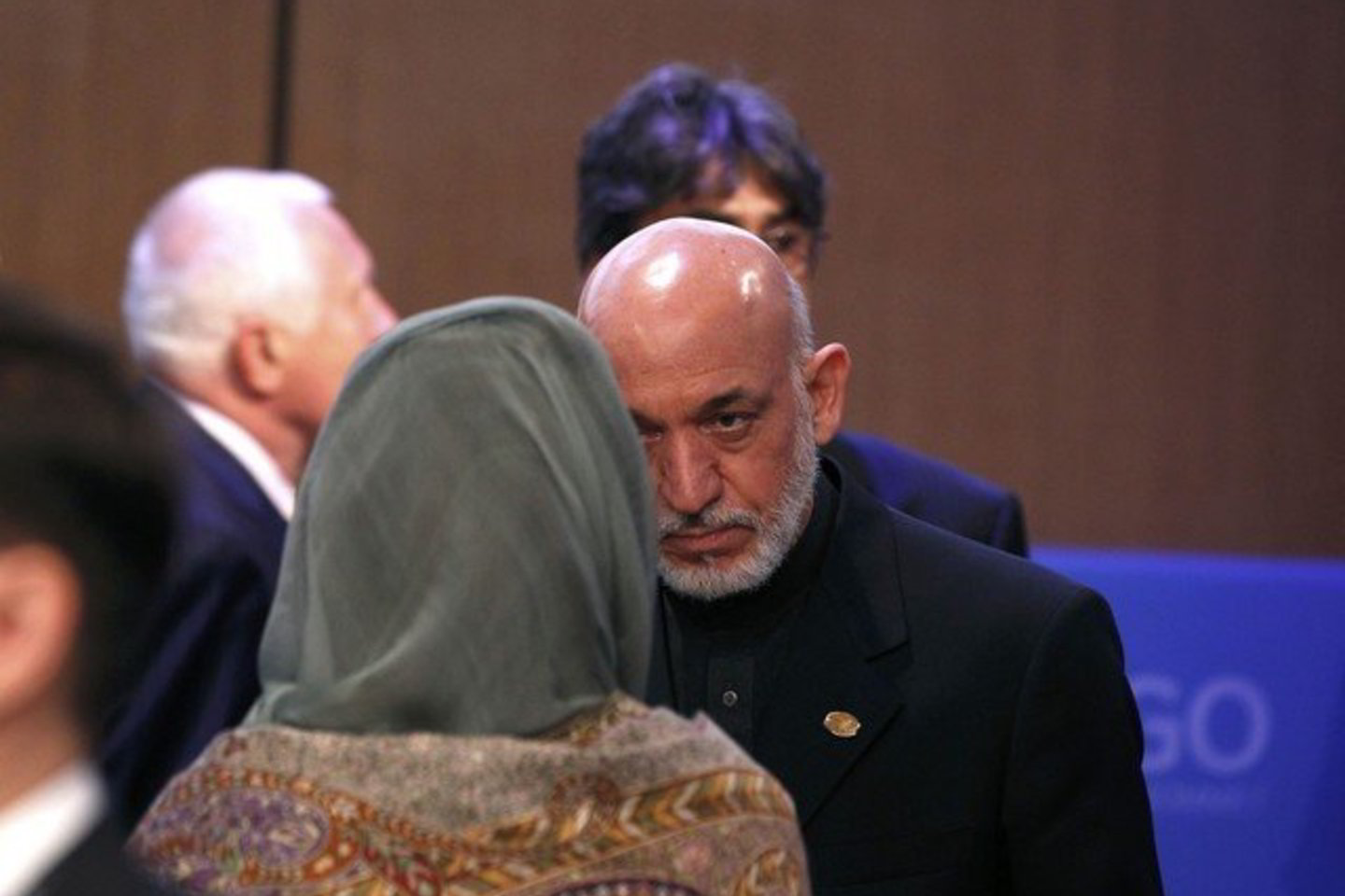 Afganistano prezidentas Hamidas Karzai praėjusią savaitę pranešė, kad jo šalies pajėgos yra pasiruošusios perimti saugumo kontrolę dar keliose provincijose ir taip perimti kontrolę teritorijos su 75 proc. Afganistano gyventojų.