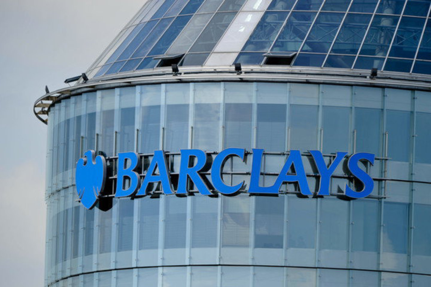 „Barclays“ įsigijo „BlackRock“ akcijų 2009 metais.
