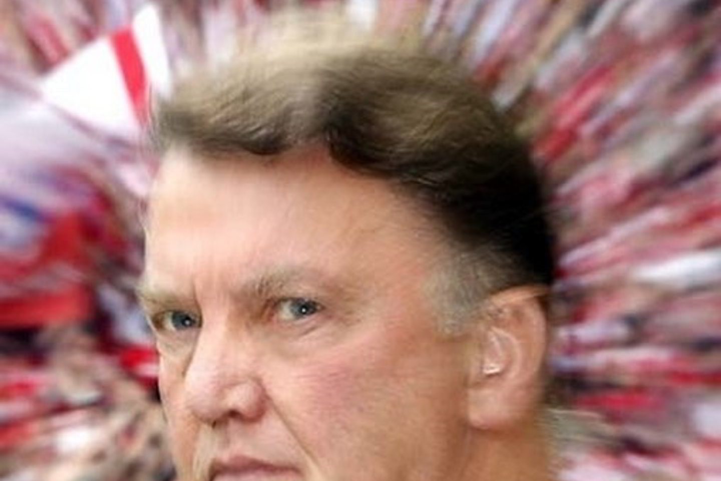 L. Van Gaalas kol kas nebuvo linkęs pasakyti, ar gavo tokį pasiūlymą.