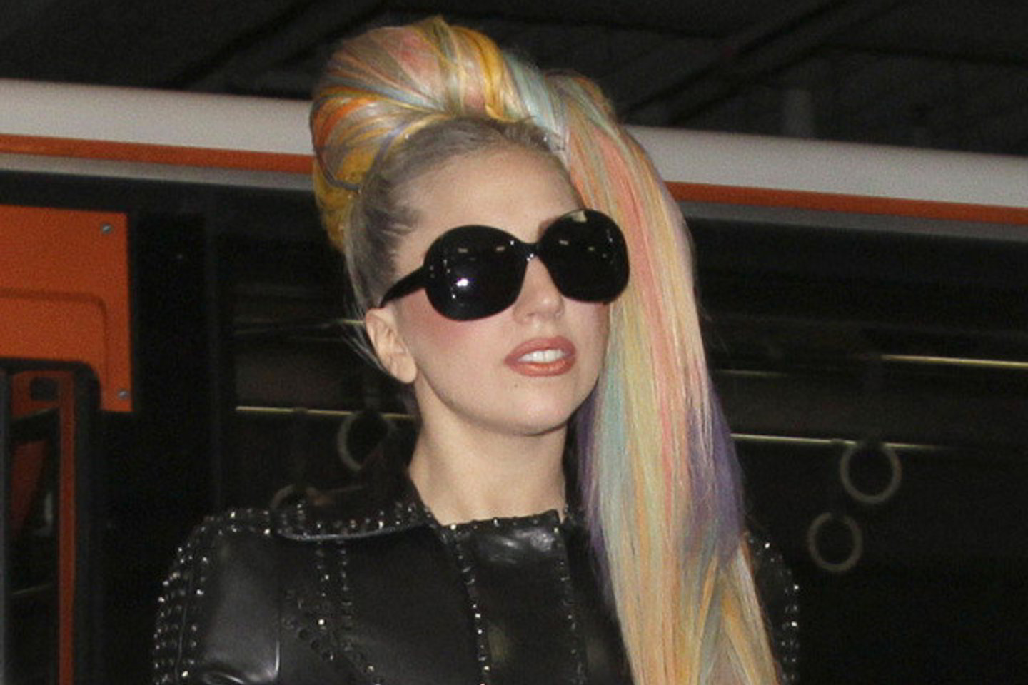 Dainininkė Lady Gaga atsisako keisti savo koncertų formatą.