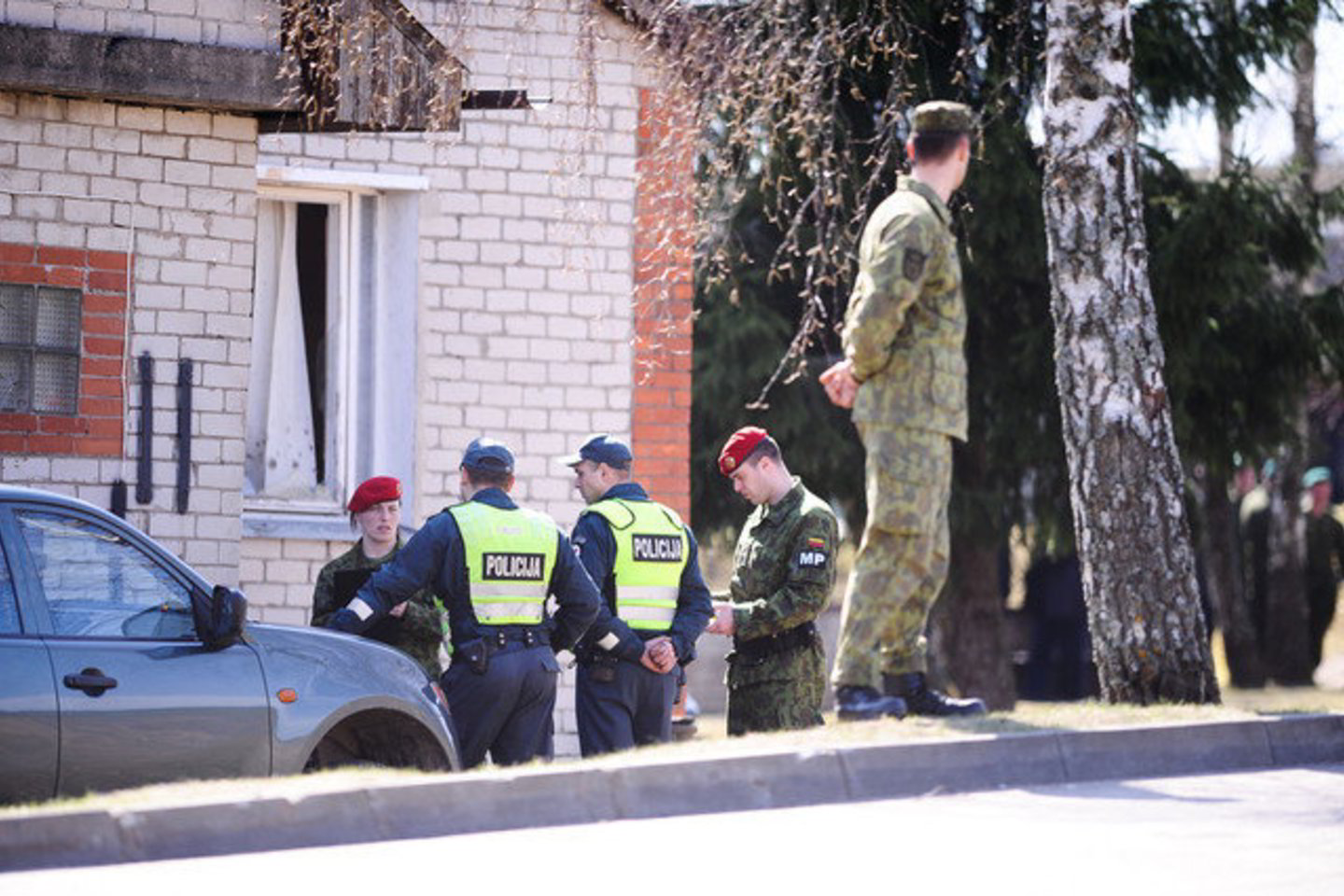Per sprogimą tarnybinėse patalpose Lietuvos didžiojo kunigaikščio Gedimino štabo batalione Vilniuje balandžio 18 dieną žuvo 36 metų karys Laimonas Blėdis.