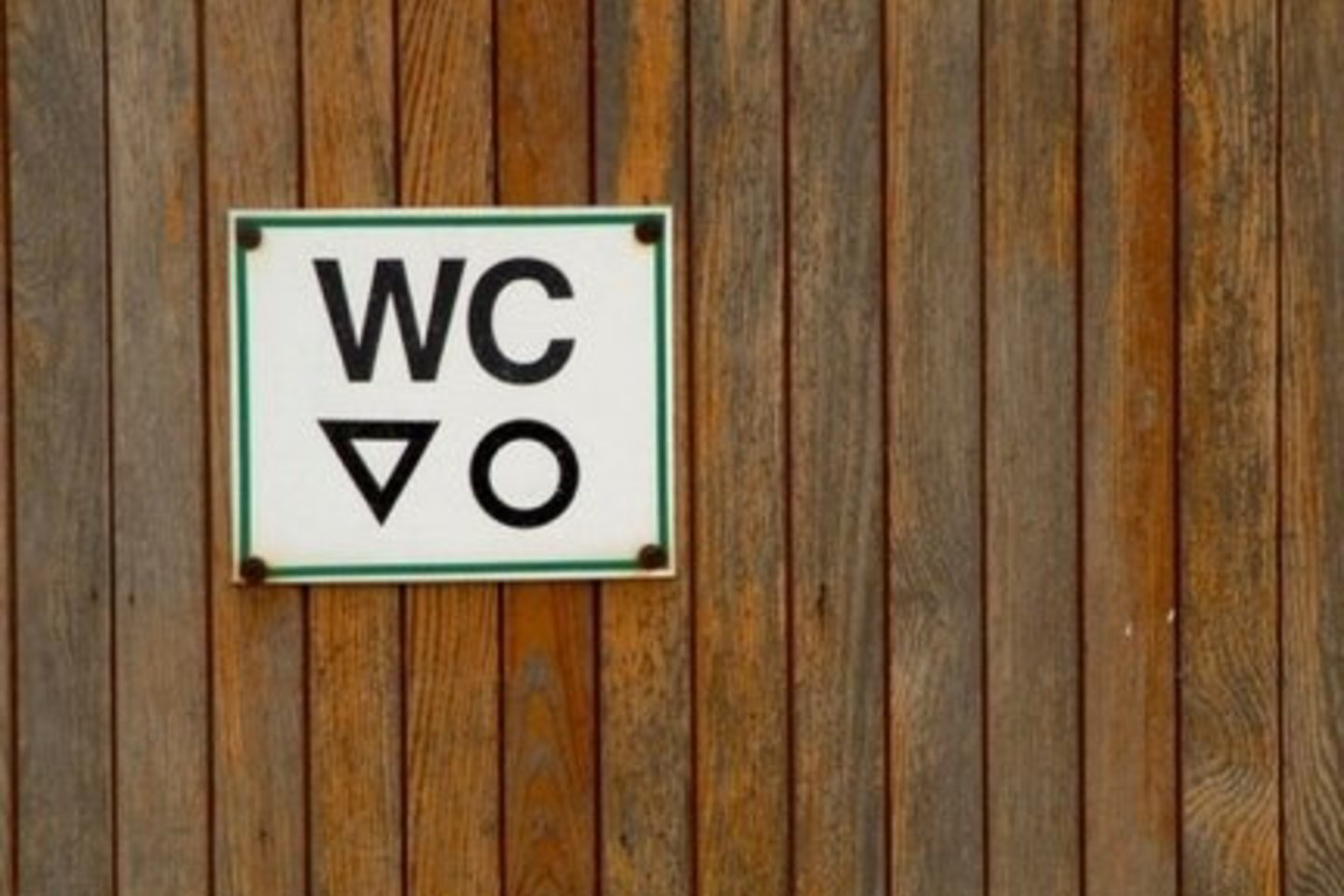 Tualetų žymėjimas Lenkijoje dažną šalies svečią kaip reikiant sutrikdo.