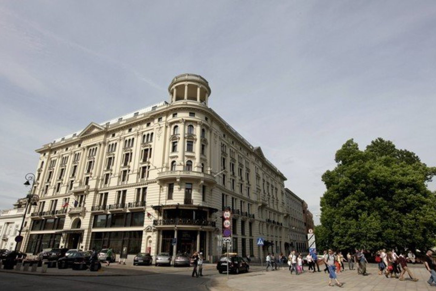 B. Komorowskis nurodė neįžvelgiantis jokių problemų, kad Rusijos futbolo aistruoliai gyvent penkių-žvaigždučių viešbutyje „Le Meridien Bristol“.