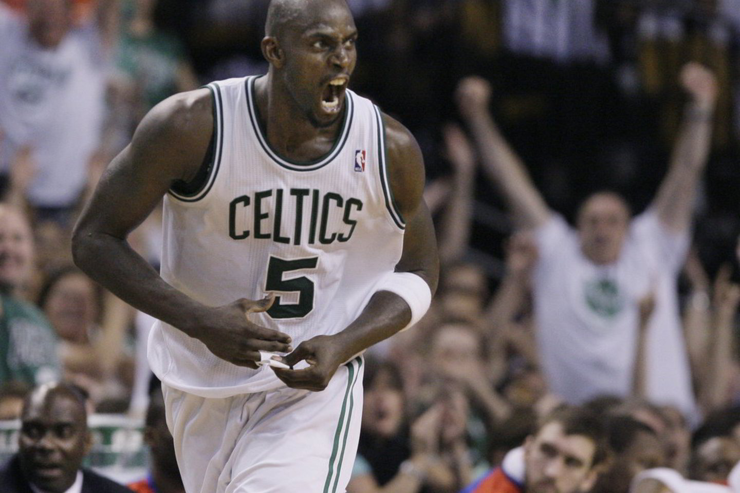 „Celtics“ namie 85:75 įveikė „76ers“ žaidėjus ir iškopė į Rytų konferencijos finalą.