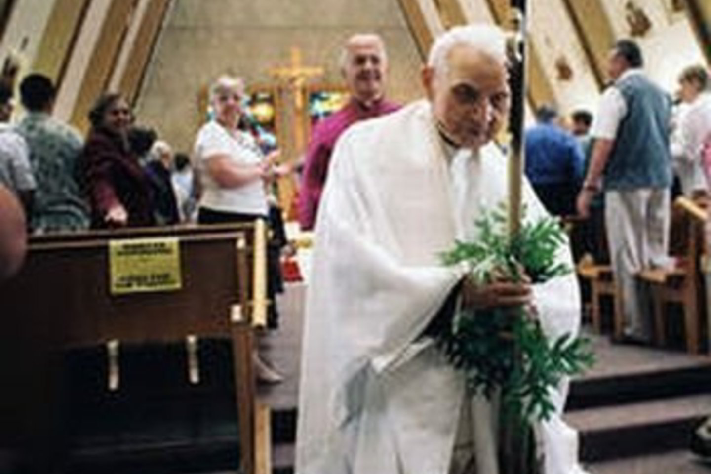Beveik šimtametis I. Urbonas 2010 m. vadovauja procesijai.