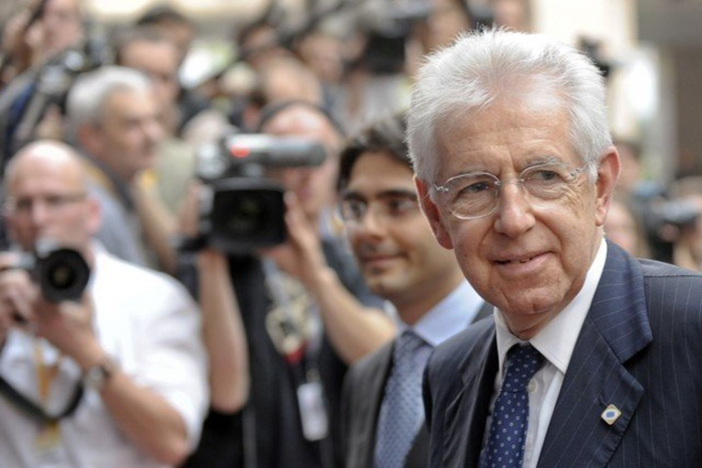 Italijos ministro pirmininko Mario Monti vyriausybė numato, kad bendrasis vidaus produktas (BVP) šiemet susitrauks 1,2 procento.