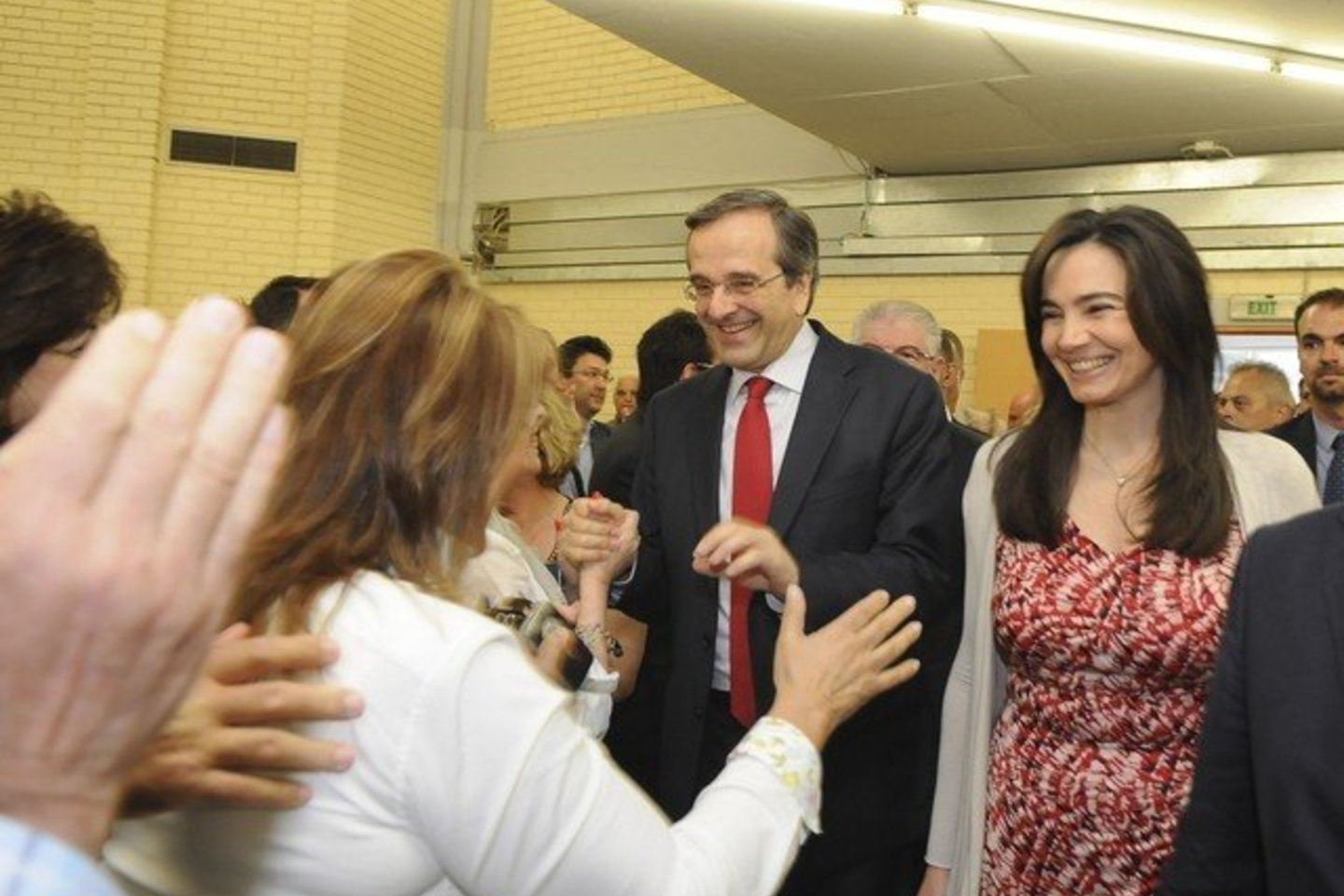 Taupymui pritarianti konservatorių Naujosios demokratijos partija (jos lyderis - nuotraukoje) nuo 0,5 iki 5,7 procentinio punkto pirmauja prieš kairiųjų aljansą „Syriza“.