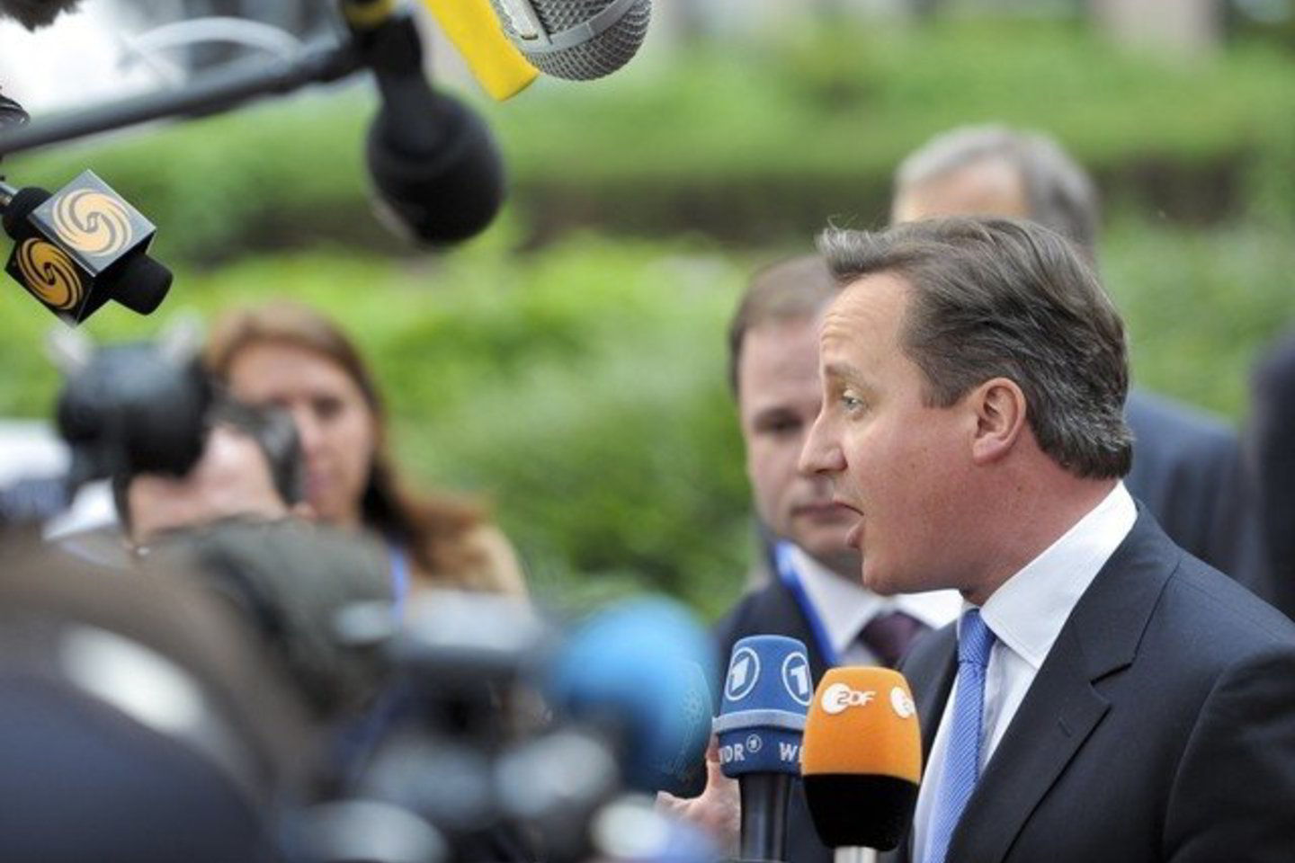 D. Cameronas perspėjo, kad Europos bendrą valiutą ištikusi krizė gali labai neigiamai paveikti Britanijos ekonomiką ir bankų sistemą.