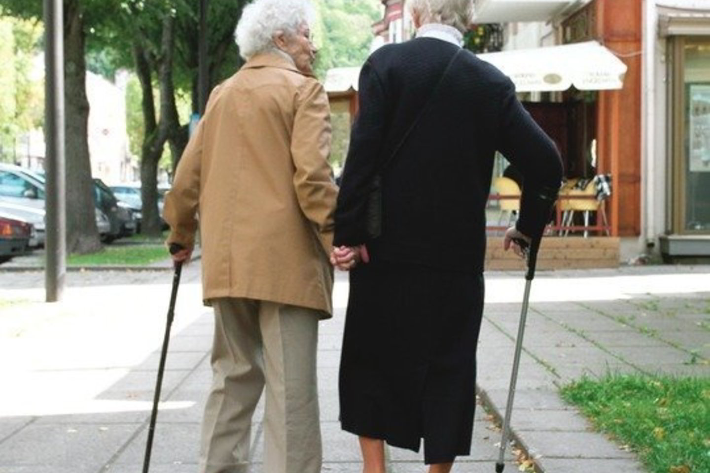 Netrukus Lietuvoje vienam dirbančiam žmogui teks vienas pensininkas.