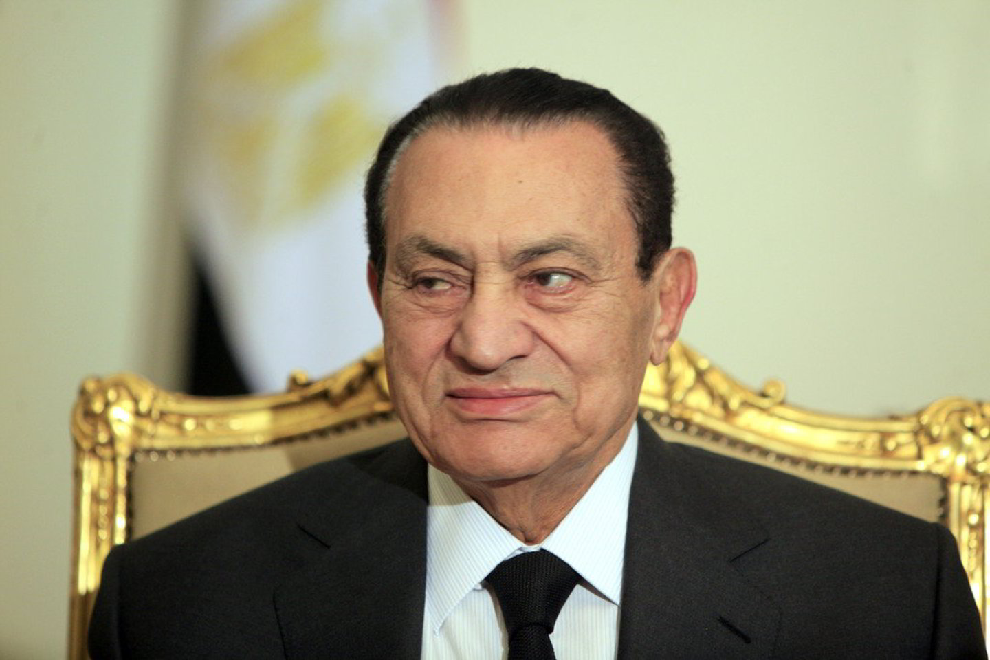 Prieš teismą stos du buvusio Egipto prezidento H. Mubarako sūnūs.