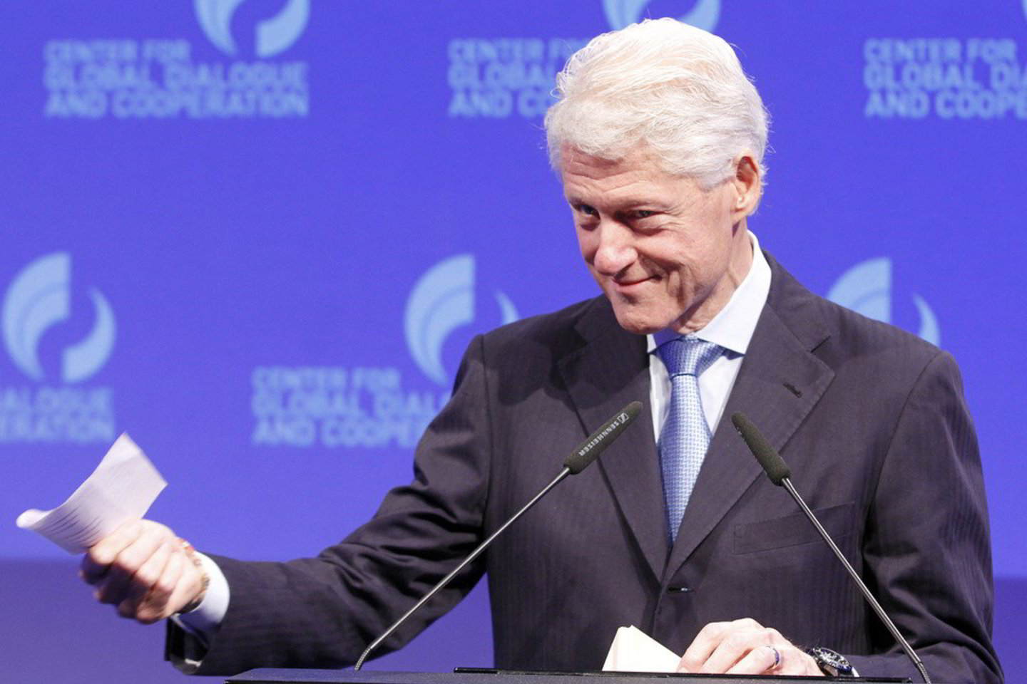 Buvęs JAV prezidentas B. Clintonas lapkritį vyksiančiuose prezidento rinkimuose pergalę prognozuoja demokratui B. Obamai.