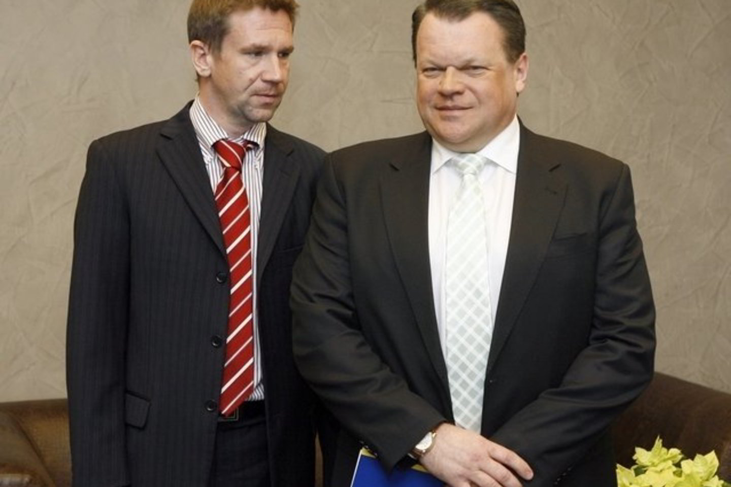 Buvusiems pagrindiniams „Snoro“ akcininkams V. Antonovui ir R. Baranauskui praėjusią savaitę pareikšti nauji įtarimai.