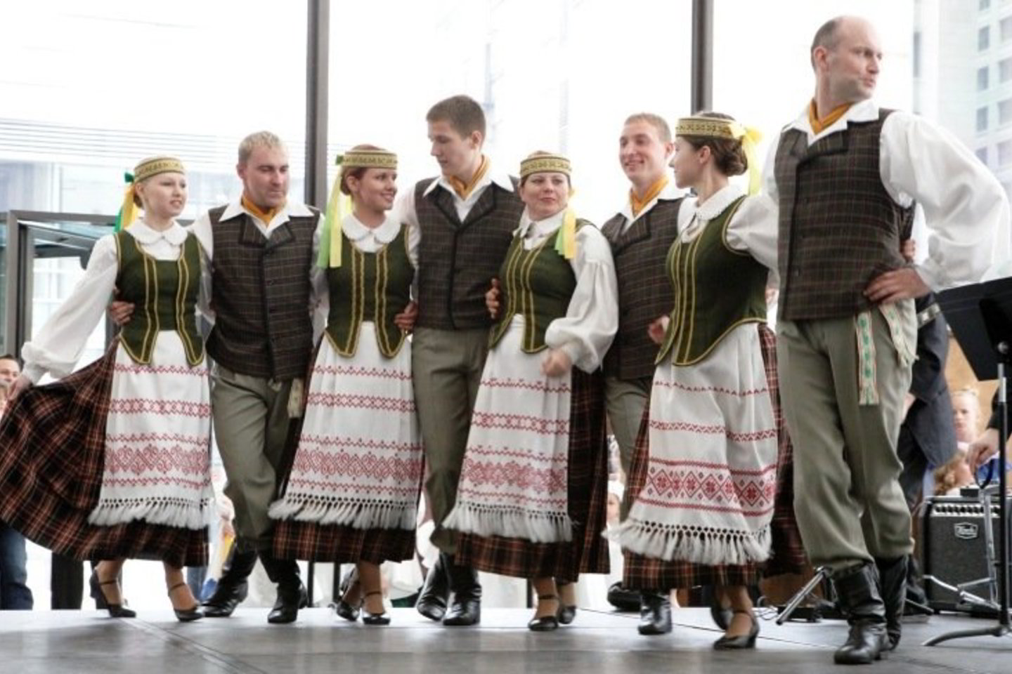 Suktinis.