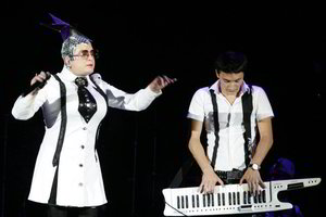 Verkos Serdiučkos tėvą pražudęs alkoholis vilioja į savo spąstus ir dainininką