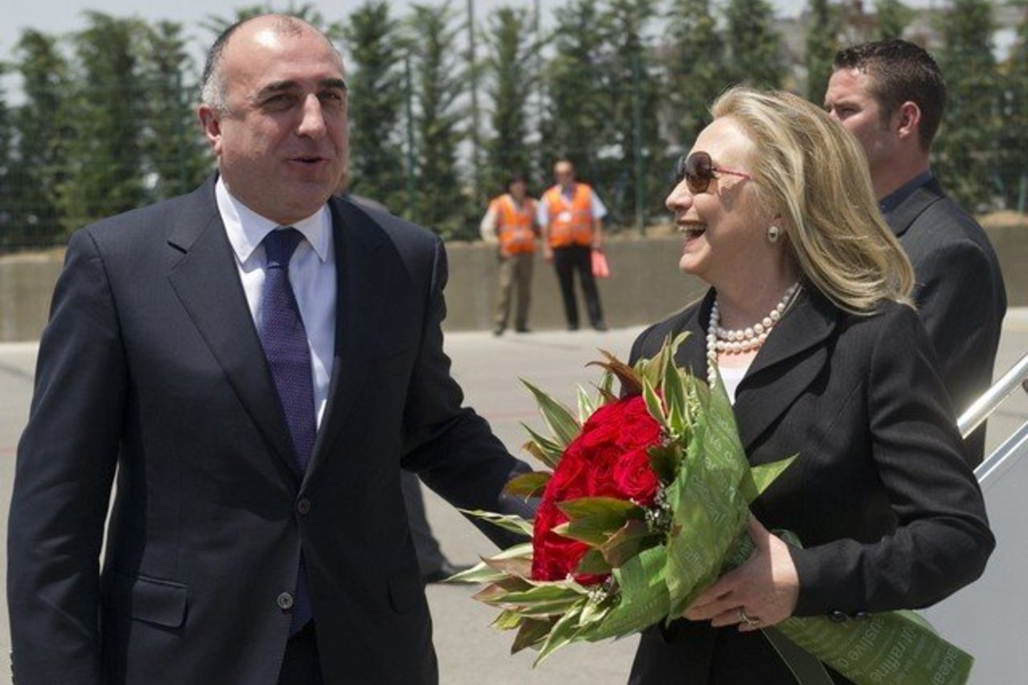 H. Clinton susitiko su Azerbaidžiano užsienio reikalų ministru E. Mammadyarovu.