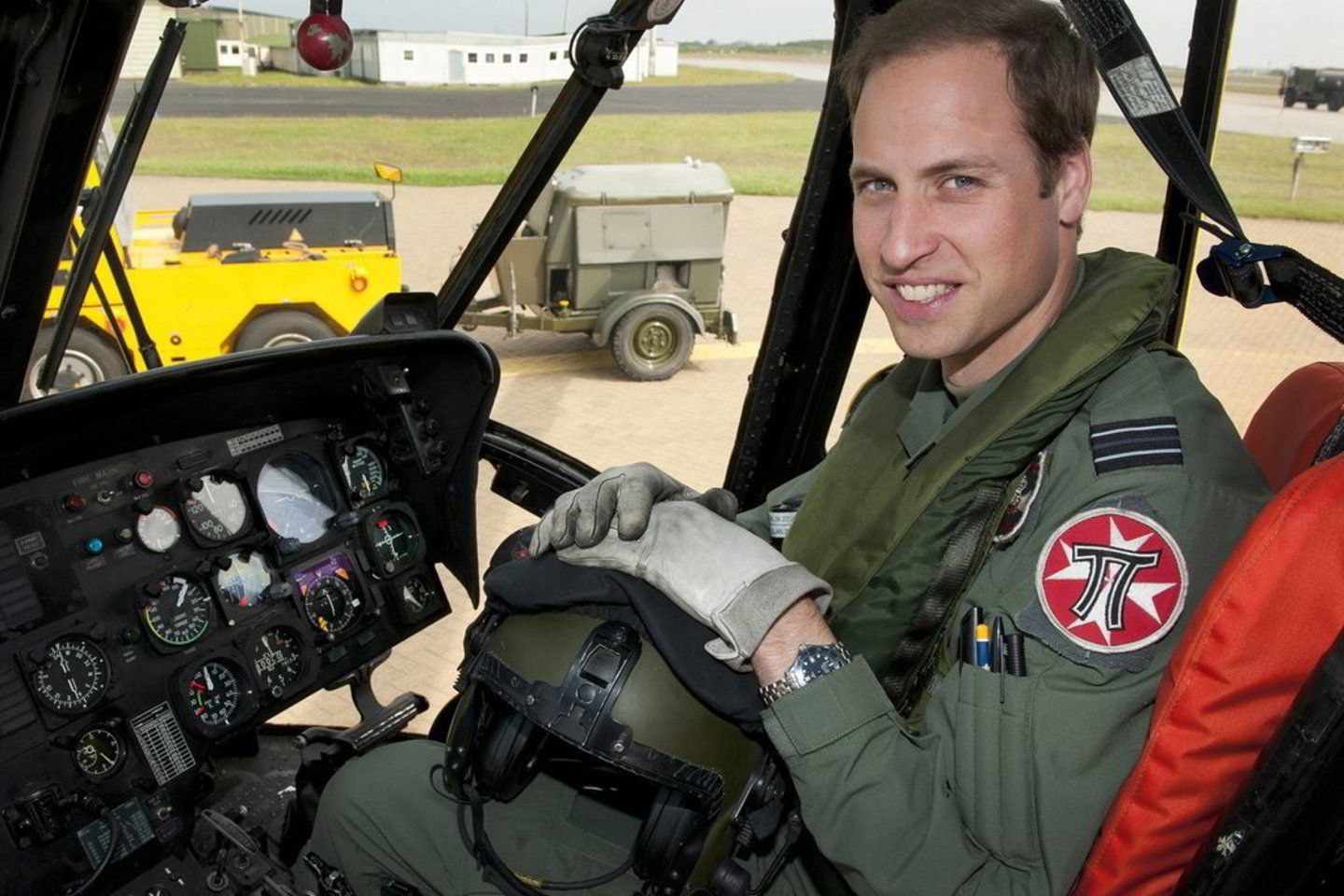 Didžiosios Britanijos princas Williamas gavo Karališkųjų oro pajėgų (RAF) paieškos ir gelbėjimo operacijų kapitono laipsnį.