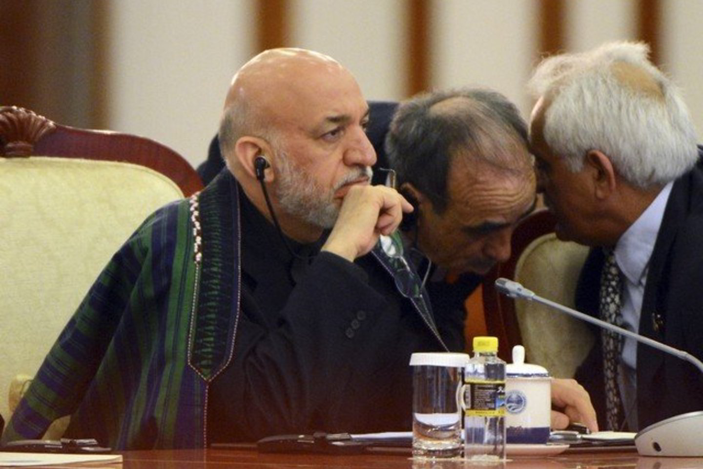 H. Karzai „yra smarkiai nuliūdęs“ dėl civilių gyventojų žūties per NATO smūgį.