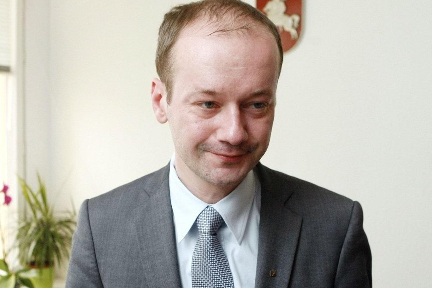 „Mano nuomone, senosios tradicinės partijos, kurias mes paveldėjome iš sovietmečio, atstovauja sovietmečio energetikos monopolijoms - „Gazprom“ ir dabartinam „InterRAO“, - sako R. Žilinskas.