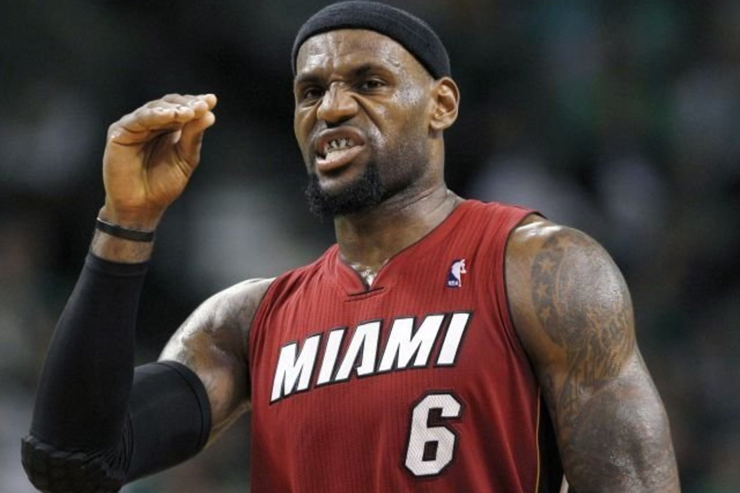 LeBronas Jamesas pelnė 45 taškus ir atkovojo 15 kamuolių.