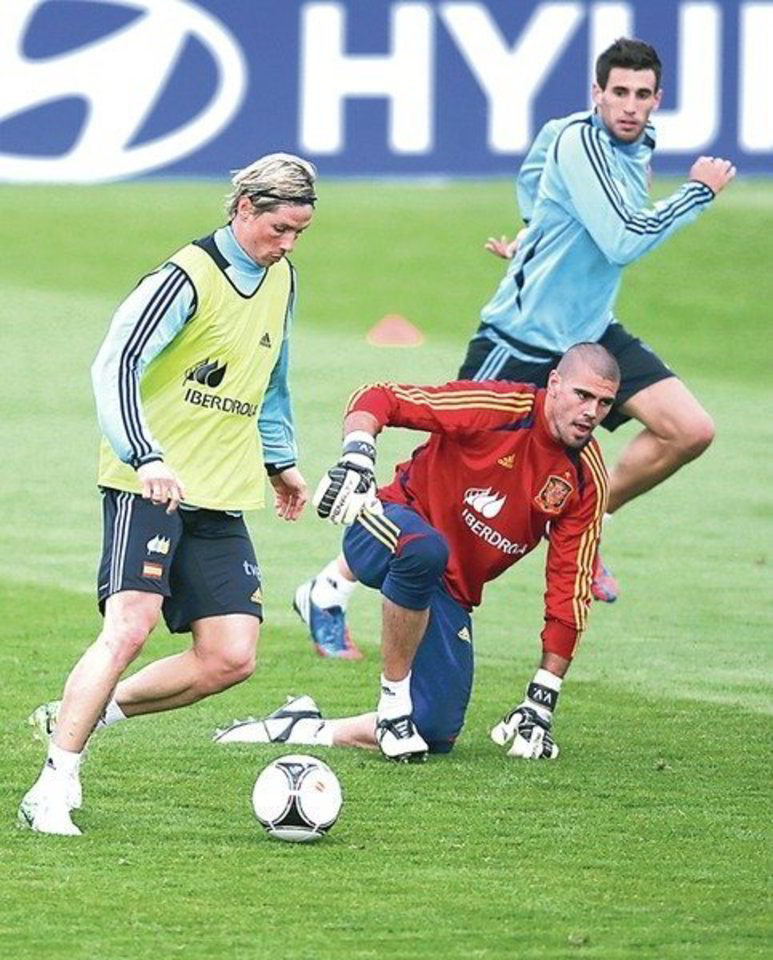 Ar prabėgus dvejiems metams po pasaulio čempionato finalo Ispanijos ir Olandijos futbolininkai vėl susidurs finale – šįkart „Euro 2012”?