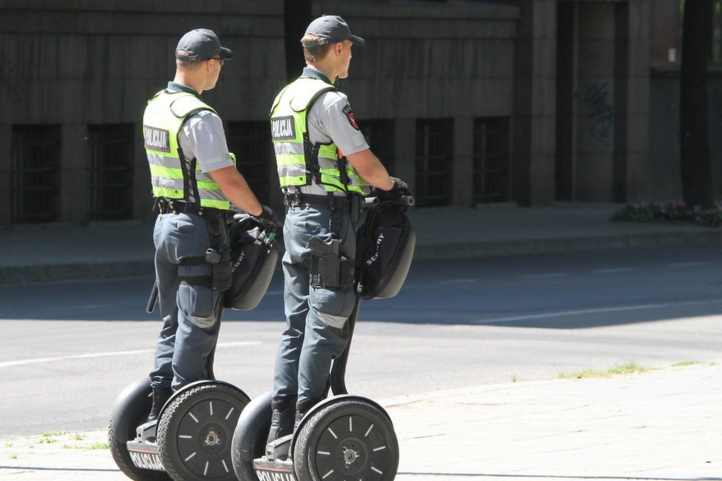 Pirmadienį Vyriausybėje pristatytos Policijos veiklos įstatymo pataisos, kurios valstybei turėtų kainuoti 37 mln. litų.