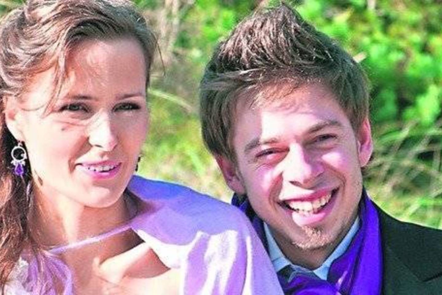 Dainininkas Jurgis Bruzga su žmona Akmėja pokalbių laidoje „Negaliu tylėti“ atvirai dalinosi pajūryje vykusio vestuvių pokylio detalėmis.