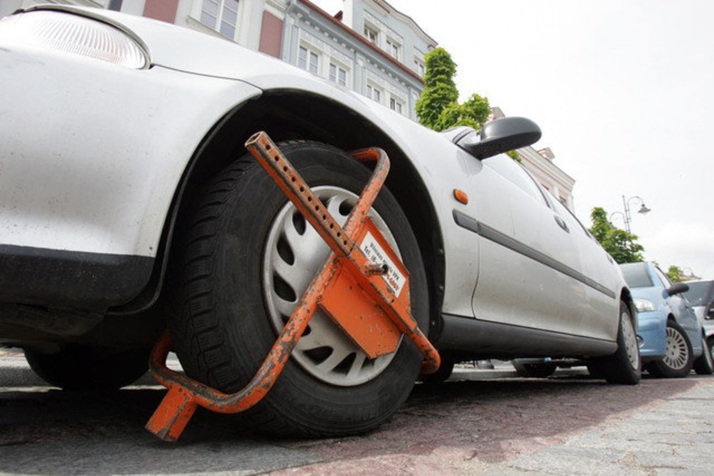 Talino policijos darbuotojai pastebėjo, kad kažkas paliko automobilį toje vietoje, kur tai daryti draudžiama.