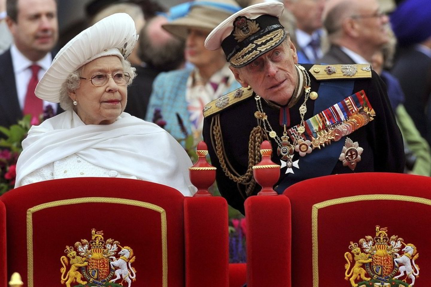 Kai įžengė į sostą, Elizabeth II buvo 26 metų, turėjo trejų su puse metų sūnų Charlesą ir 18 mėnesių dukterį Anne.