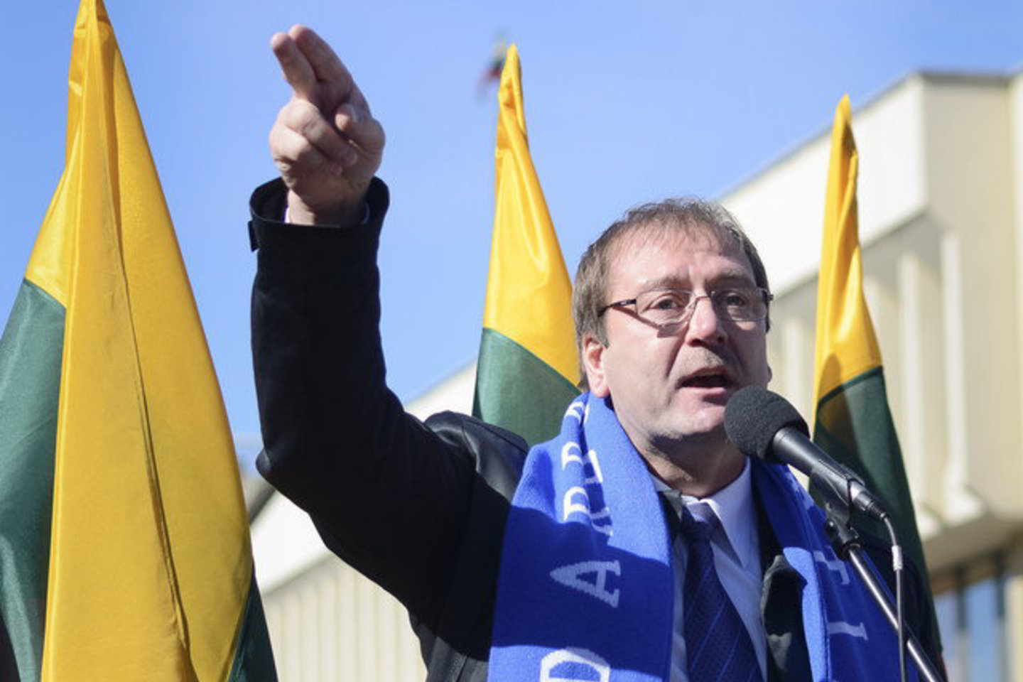 Antrą kartą V. Uspaskichas į ES Bendrąjį teismą kreipėsi dėl Europarlamento 2011 metų pabaigoje priimto sprendimo neatsižvelgti į jo prašymą atkurti teisinę neliečiamybę.