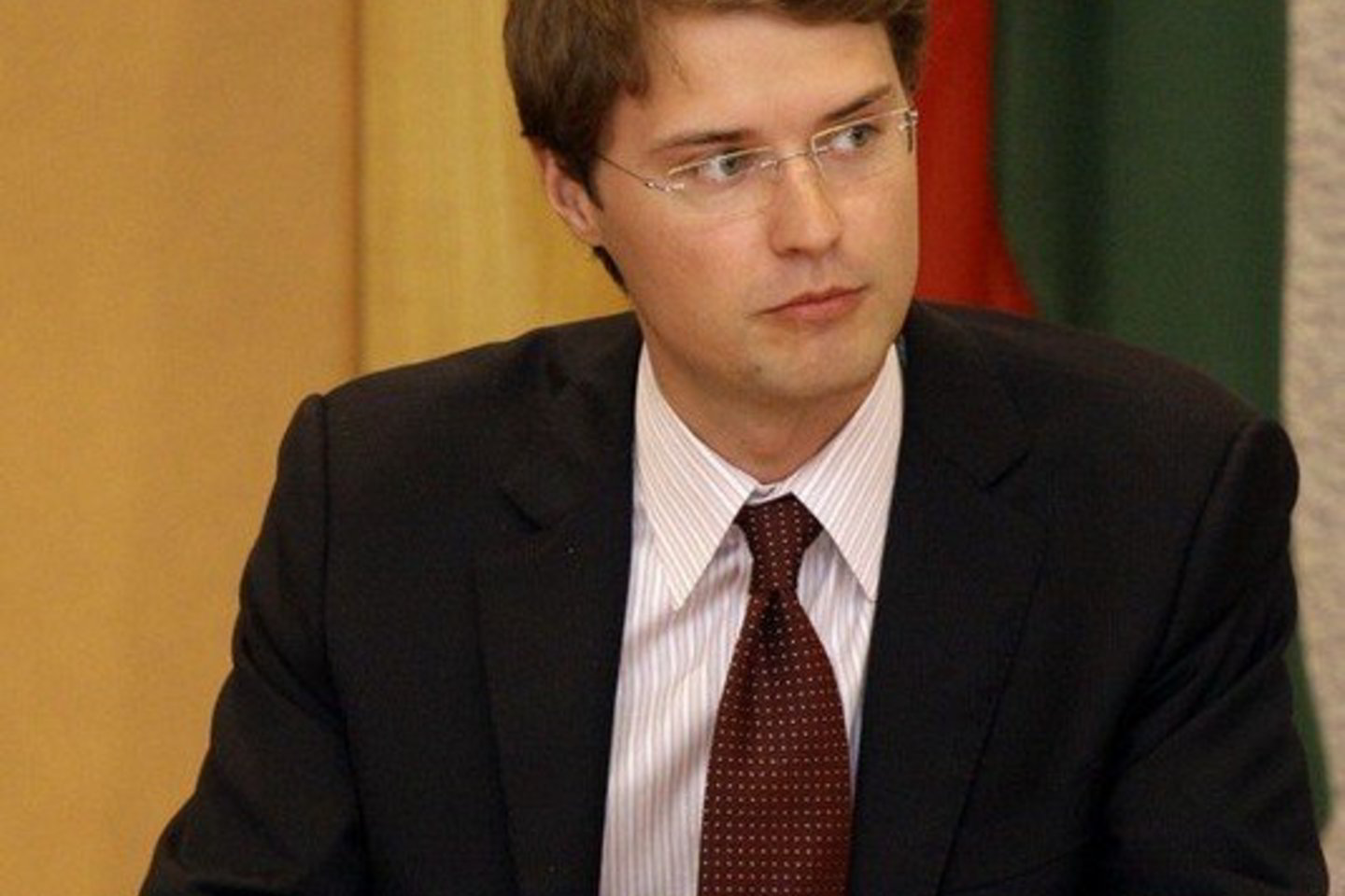 M. Majauskas pažymi, kad energetinį saugumą užtikrinantis VAE projektas sumažins elektros kainą vartotojams, atves 11 mlrd. Lt tiesioginių užsienio investicijų ir statybos laikotarpiu sukurs iki 5 tūkstančių naujų darbo vietų.