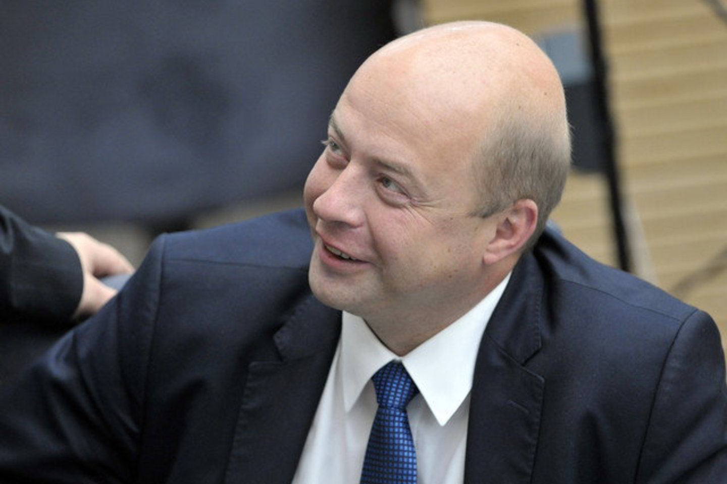 V. Babilius teisme nepasirodė ir apie savo veiksmus neinformavo.