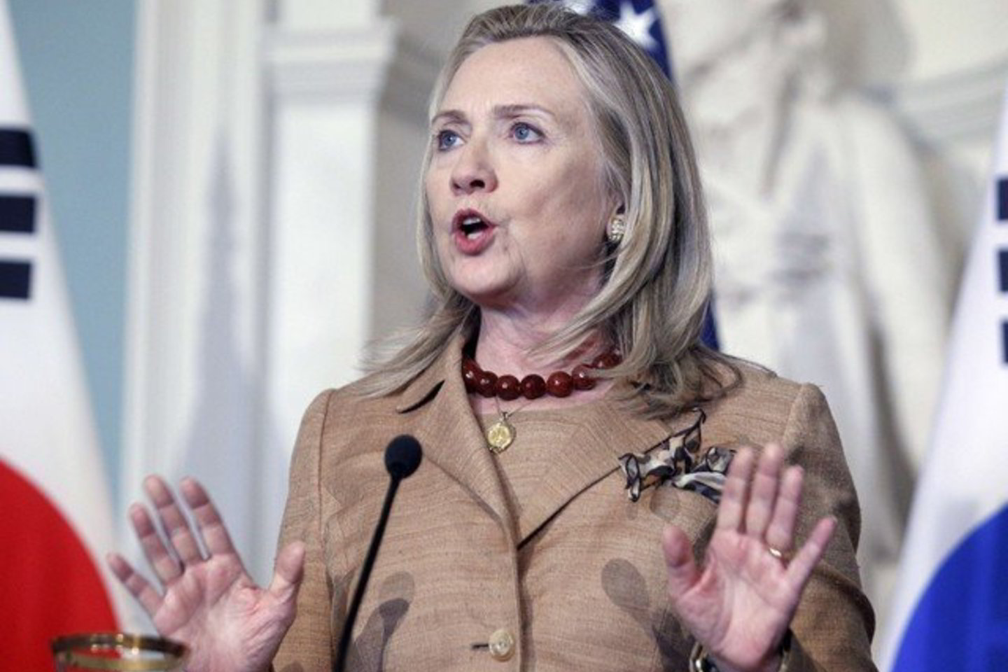 Rusija atsakė į JAV valstybės sekretorės Hillary Clinton teiginius, kad JAV turi informacijos apie karinius sraigtasparnius, kurie iš Rusijos siunčiami į Siriją.