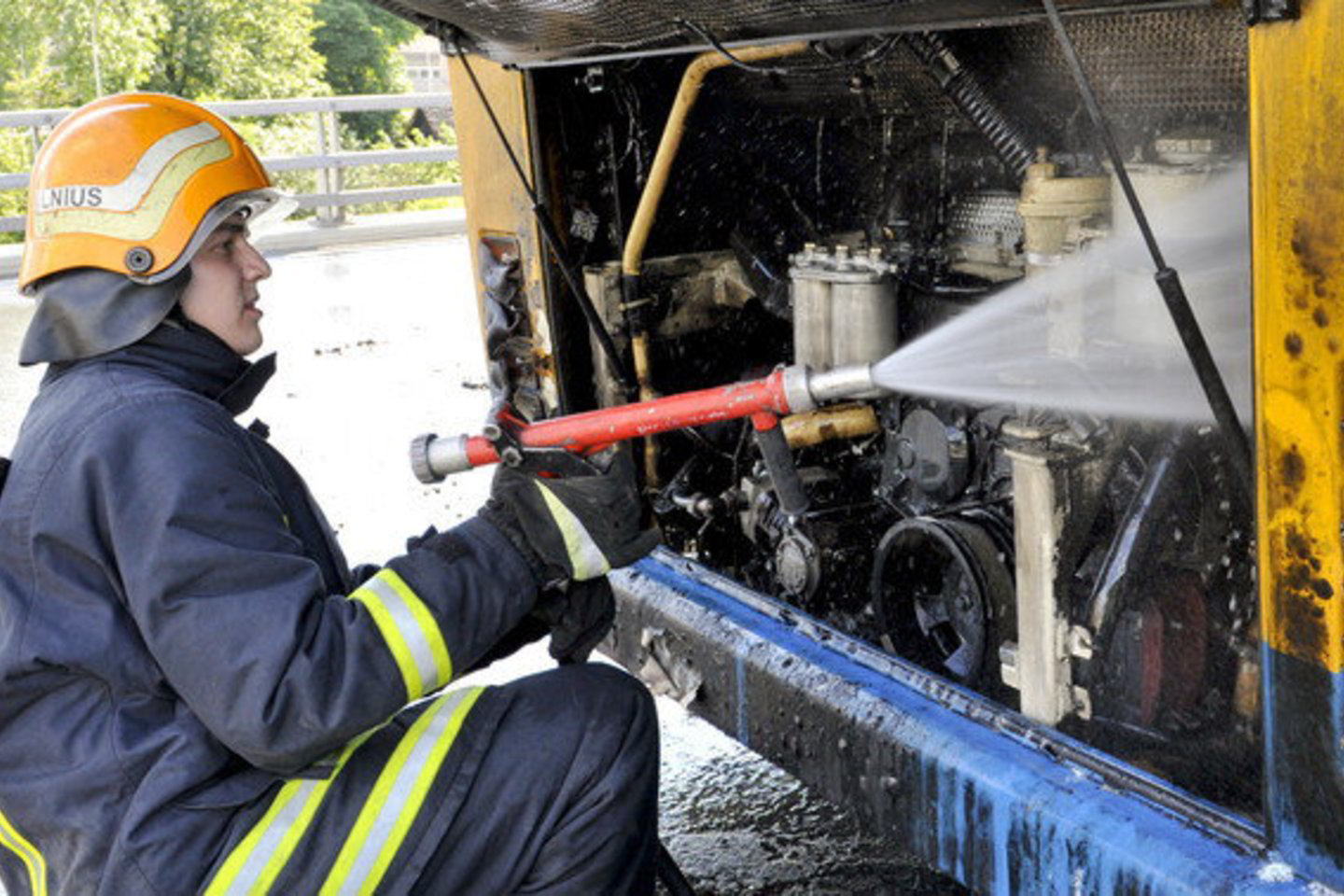 Kilus gaisrui keleiviai buvo išlaipinti iš autobuso, nė vienas iš jų nenukentėjo.
