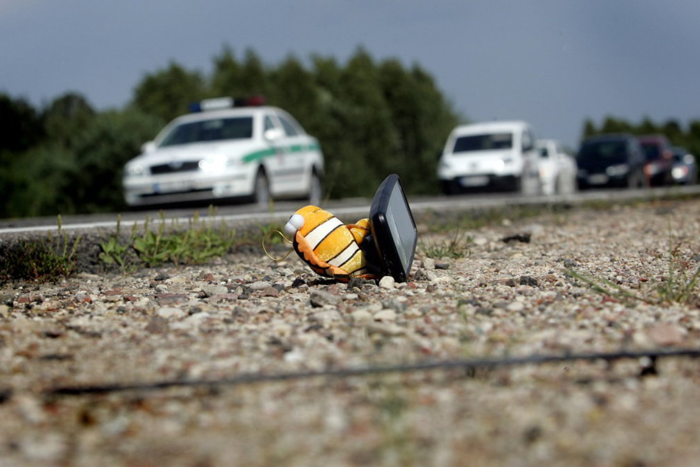 Lazdijų rajone, Gervėnų kaime įvykusioje avarijoje kaktomuša susidūrus dviems automobiliams sužeisti penki asmenys.